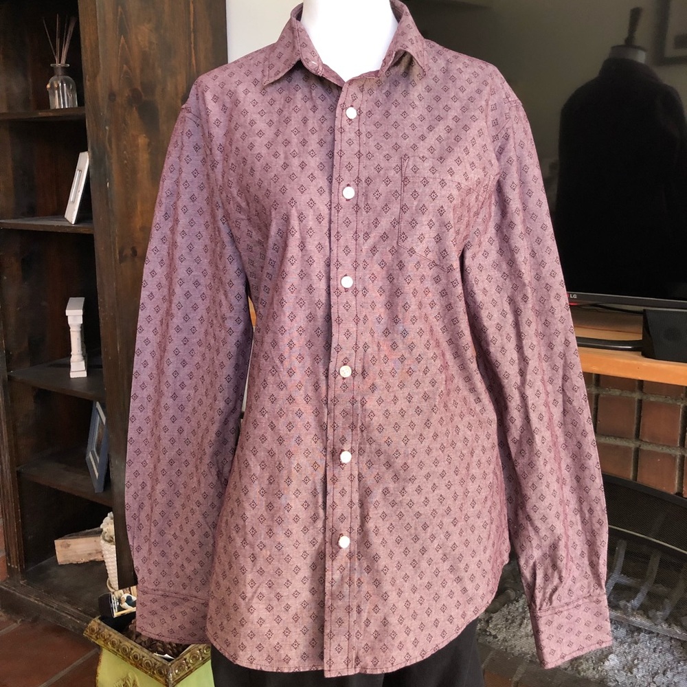 Men’s “American Rag” button up, size Small.